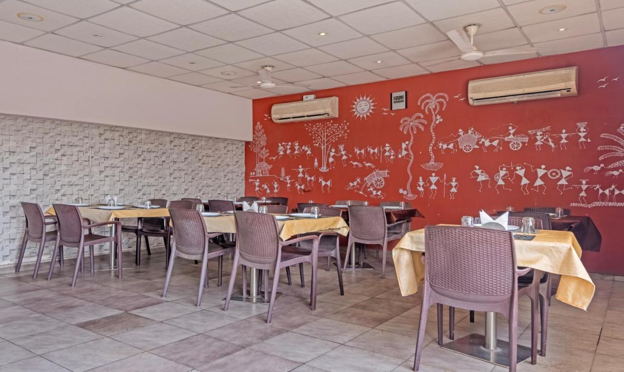 Hotel Casa, Vadodara Kültér fotó