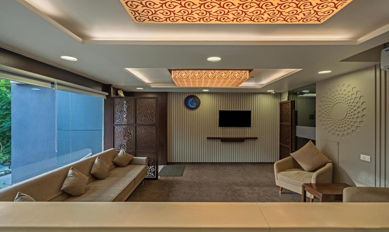 Hotel Casa, Vadodara Kültér fotó