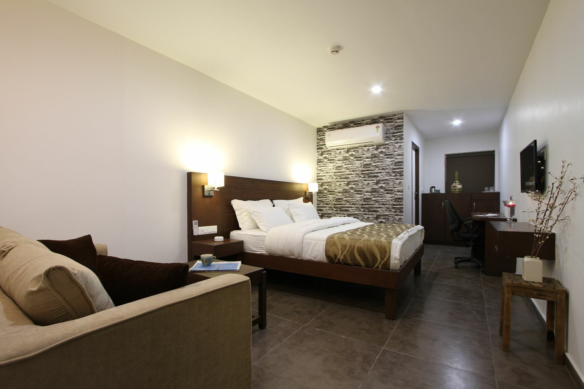 Hotel Casa, Vadodara Kültér fotó